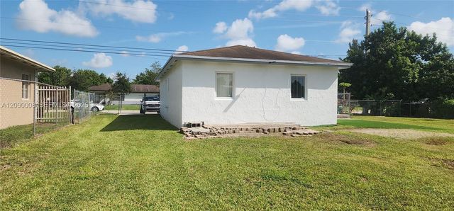 12040 SW 216th Street, Miami, FL 33170