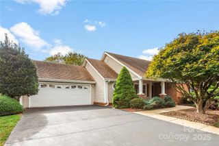 1113 Citation Circle, Hendersonville, NC 28739