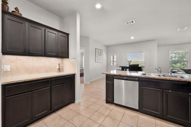 837 Walls Boulevard, Crowley, TX 76036