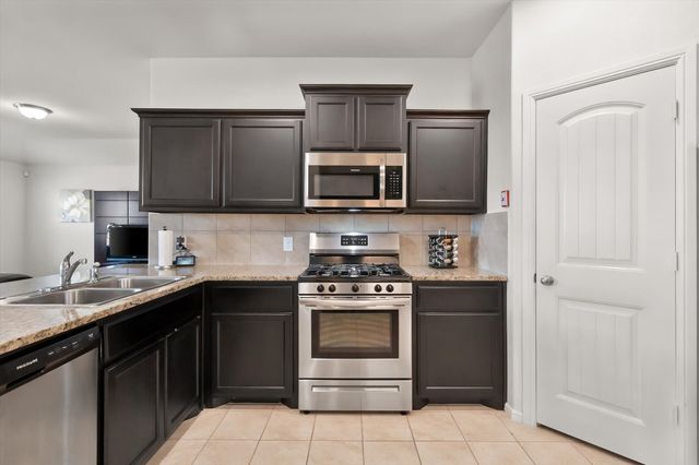 837 Walls Boulevard, Crowley, TX 76036