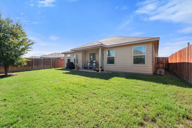 837 Walls Boulevard, Crowley, TX 76036
