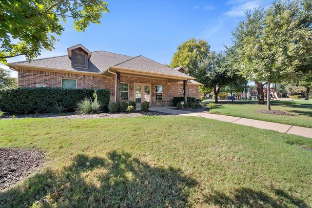 837 Walls Boulevard, Crowley, TX 76036