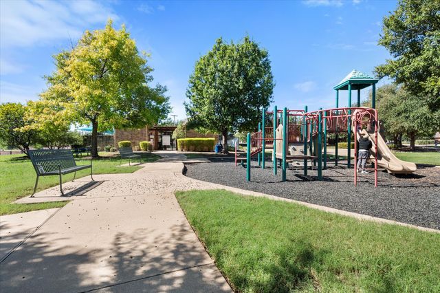 837 Walls Boulevard, Crowley, TX 76036