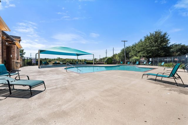 837 Walls Boulevard, Crowley, TX 76036
