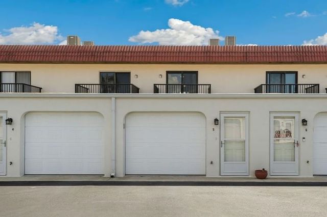 11 Dondanville Road #5, St Augustine, FL 32080