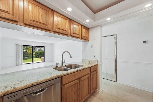 11 Dondanville Road #5, St Augustine, FL 32080
