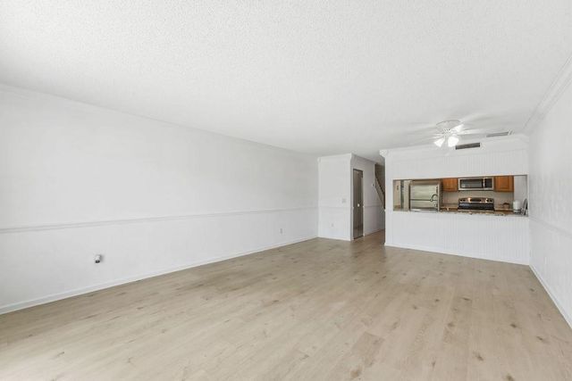 11 Dondanville Road #5, St Augustine, FL 32080