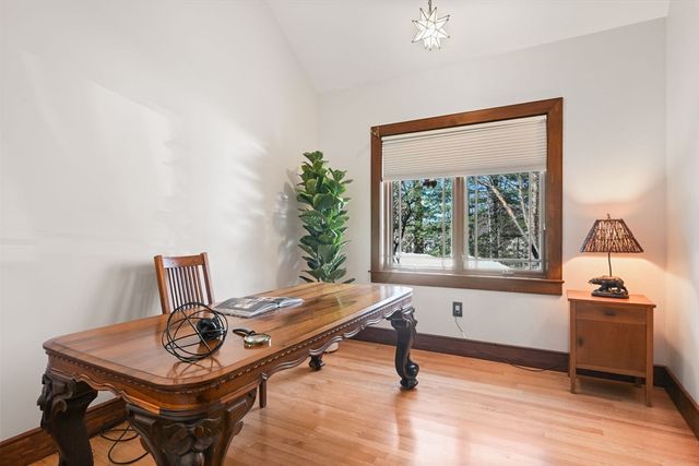 72 Meriam St, Lexington, MA 02420