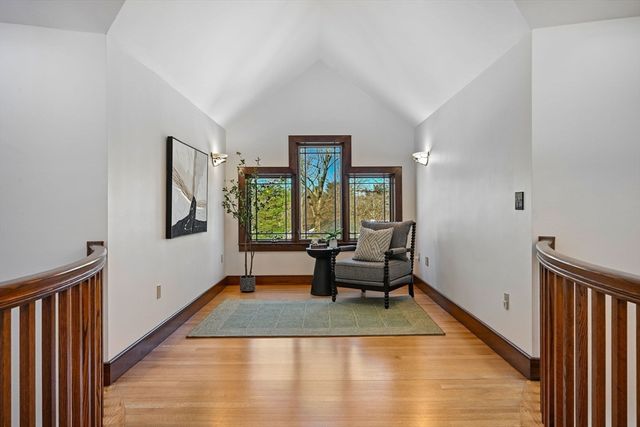 72 Meriam St, Lexington, MA 02420