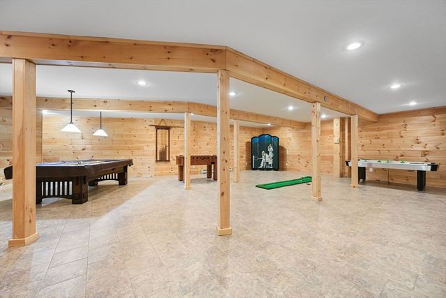 72 Meriam St, Lexington, MA 02420