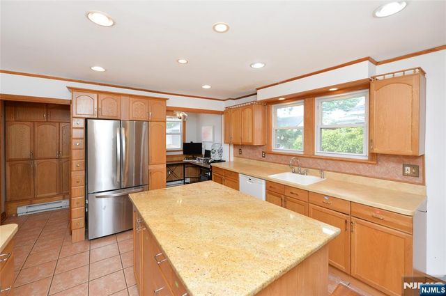 1-20 Cyril Avenue, Fair Lawn, NJ 07410