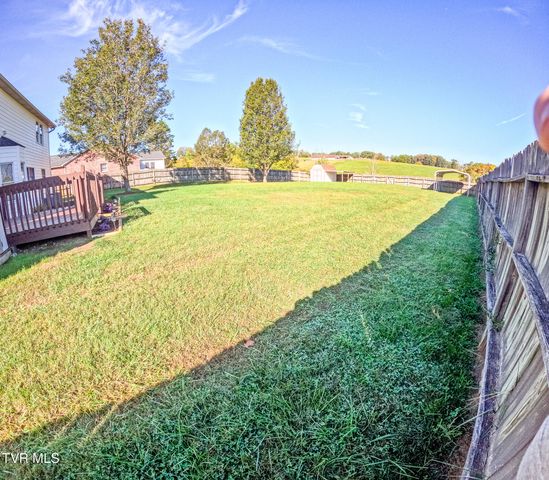 171 Flourville Rd, Gray, TN 37615