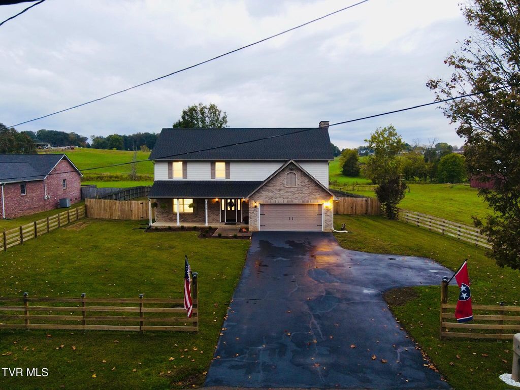 171 Flourville Rd, Gray, TN 37615