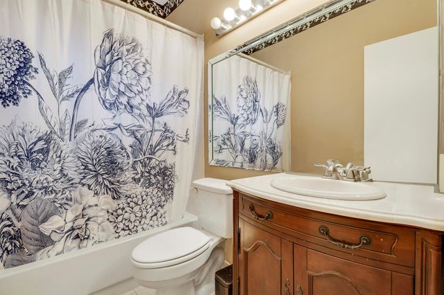 6641 Via Regina 5, Boca Raton, FL 33433