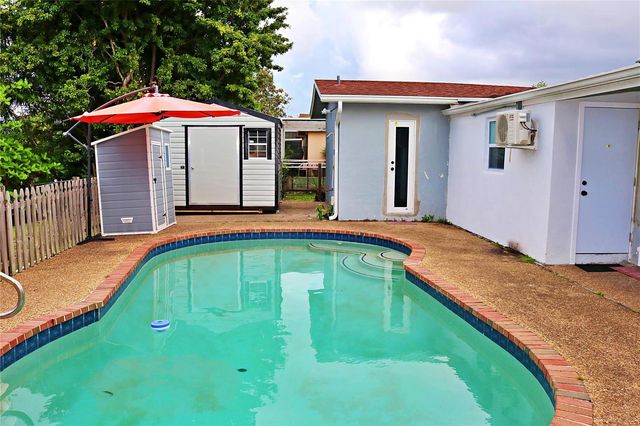 2704 CANAL Road, Miramar, FL 33025