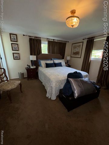 18769 Walmer Lane, Beverly Hills, MI 48025