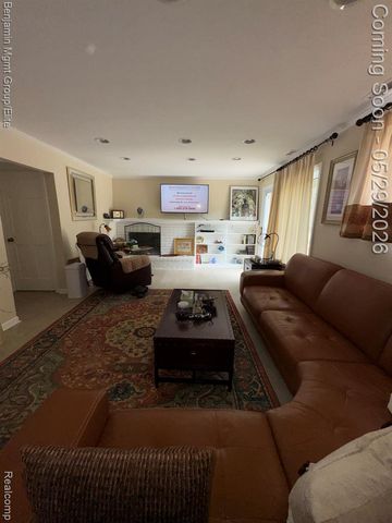 18769 Walmer Lane, Beverly Hills, MI 48025