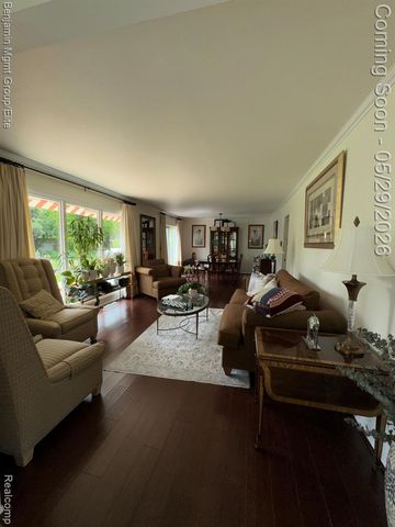 18769 Walmer Lane, Beverly Hills, MI 48025