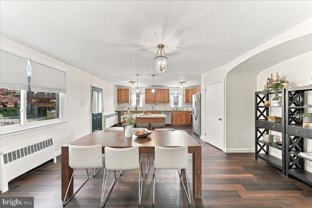 718 E UPSAL ST, PHILADELPHIA, PA 19119 — photo 5