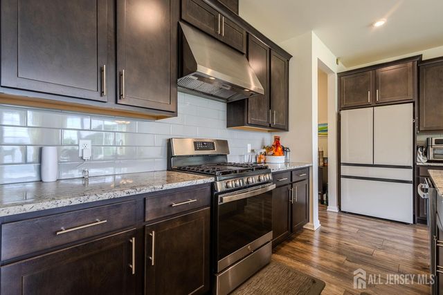 3305 Charleston Drive, Monroe, NJ 08831