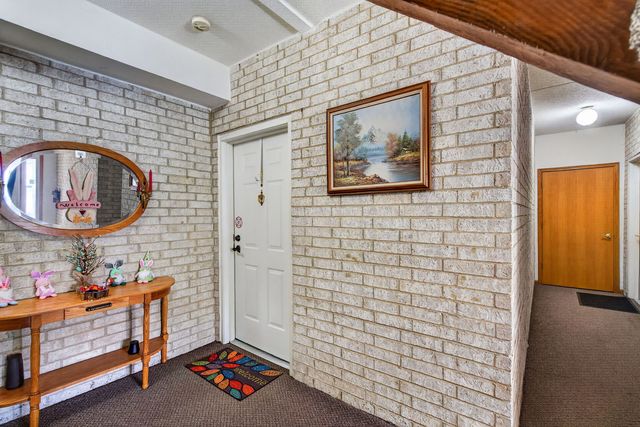 6420 Pine Trail Lane 1, Tinley Park, IL 60477