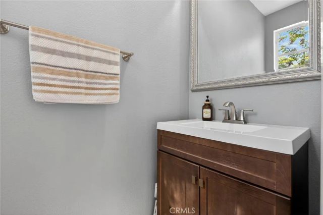 13901 Olive View Lane 14, Sylmar, CA 91342