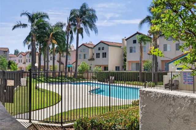 13901 Olive View Lane 14, Sylmar, CA 91342