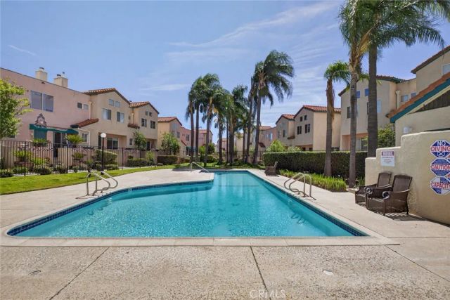 13901 Olive View Lane 14, Sylmar, CA 91342