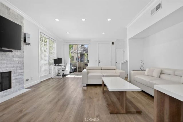 13901 Olive View Lane 14, Sylmar, CA 91342