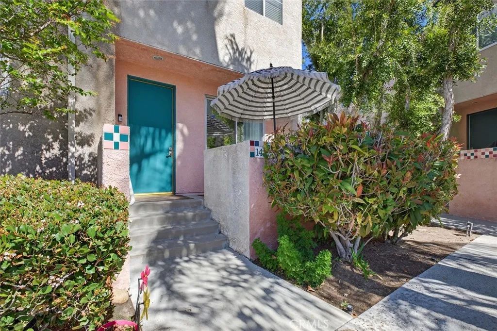 13901 Olive View Lane 14, Sylmar, CA 91342