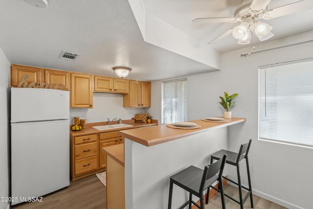 455 W Kelso St Apt 222, Tucson, AZ 85705