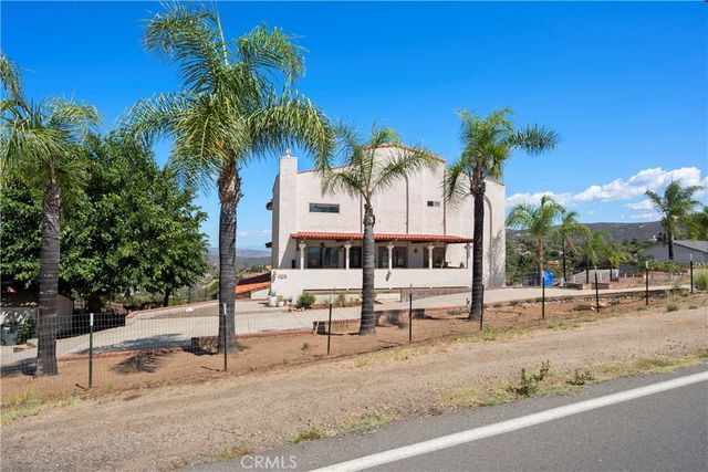 2638 W Victoria, Alpine, CA 91901