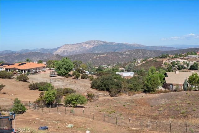 2638 W Victoria, Alpine, CA 91901