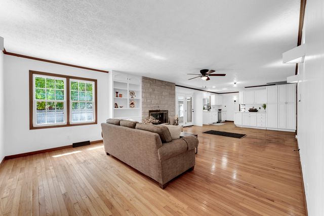 844 W Maplewood Street, Springfield, MO 65807