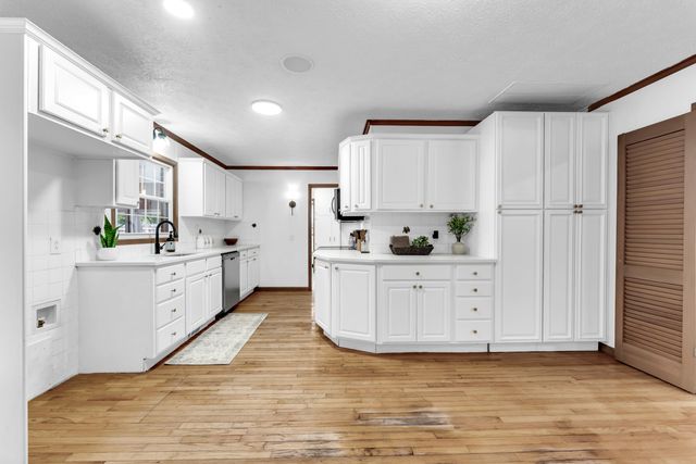 844 W Maplewood Street, Springfield, MO 65807