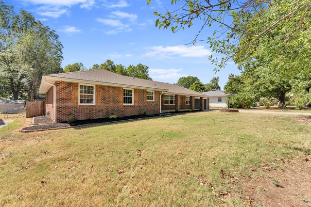 844 W Maplewood Street, Springfield, MO 65807