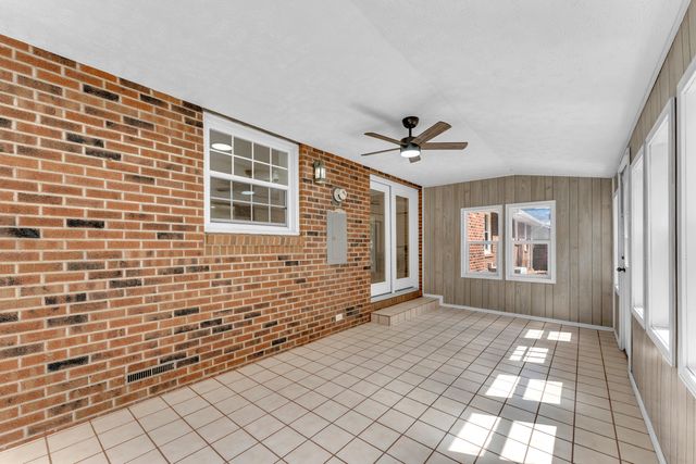 844 W Maplewood Street, Springfield, MO 65807
