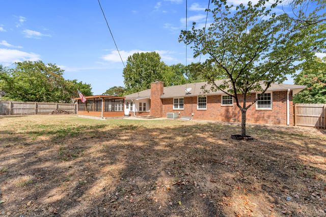 844 W Maplewood Street, Springfield, MO 65807