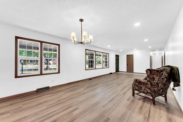844 W Maplewood Street, Springfield, MO 65807