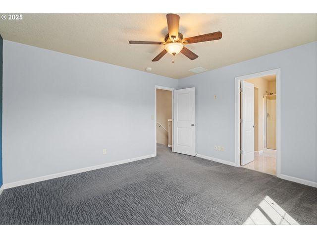 895 Sw WINDROSE Ter, Beaverton, OR 97003