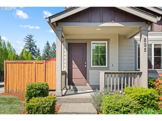 895 Sw WINDROSE Ter, Beaverton, OR 97003