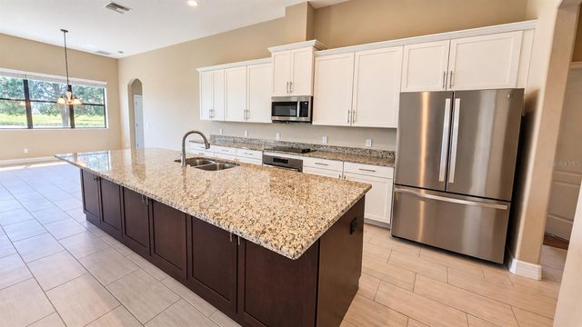 10619 MISTFLOWER LANE, Tampa, FL 33647