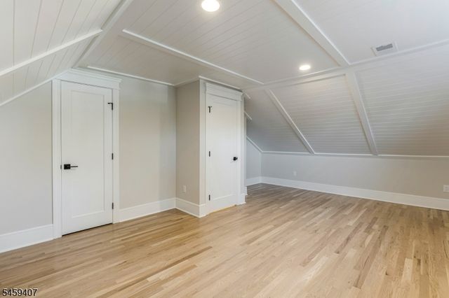 7 Mastogen Dr, Somerville Boro, NJ 08876