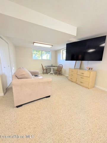 6857 Westview Dr, Bonners Ferry, ID 83805