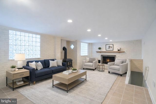 7313 DOOMAN RD, Baltimore, MD 21244