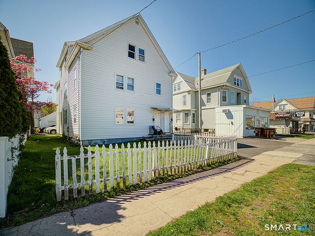 1052 Dixwell Avenue, Hamden, CT 06514