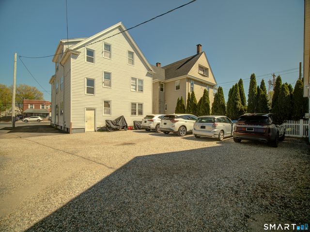 1052 Dixwell Avenue, Hamden, CT 06514