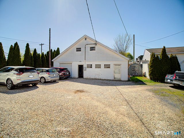 1052 Dixwell Avenue, Hamden, CT 06514