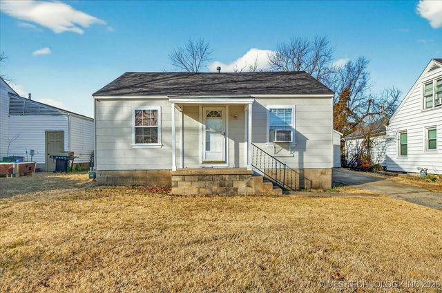 1635 S Maple Avenue, Bartlesville, OK 74003