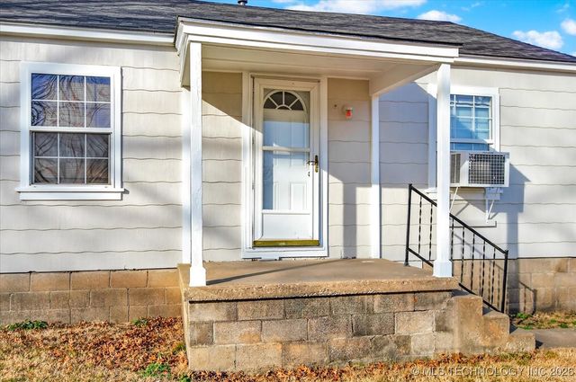 1635 S Maple Avenue, Bartlesville, OK 74003